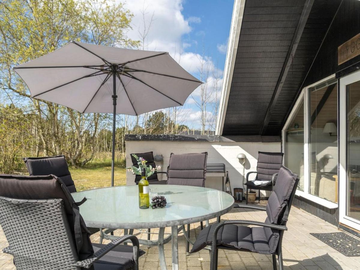 Holiday Home Arnfin - 160M From The Sea In Lolland- Falster And Mon By Interhome Rodby Exterior photo